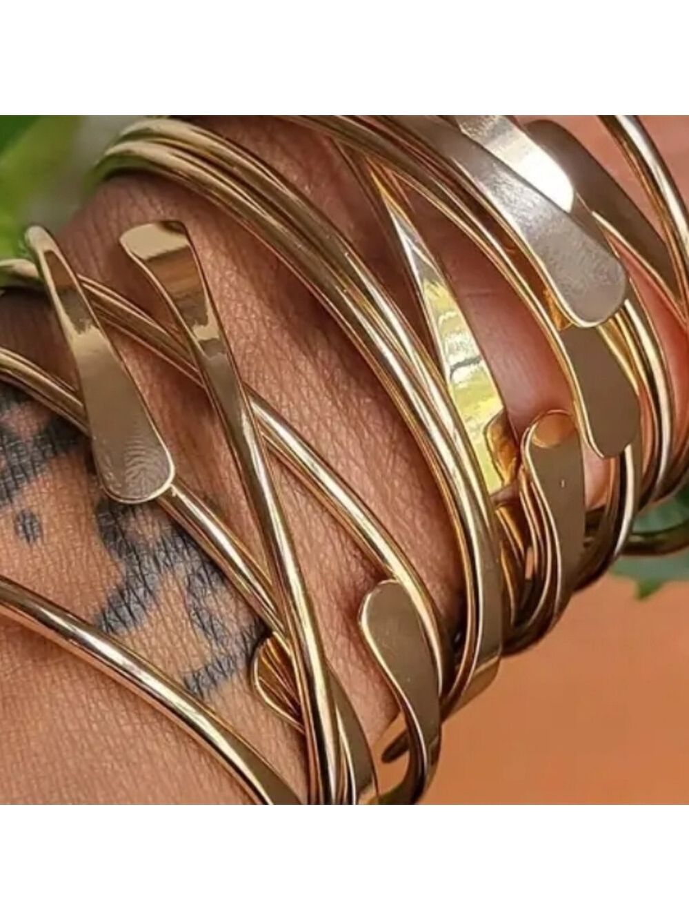 Gold Bangle Set Elegant 3 Piece - Picture 5 of 8